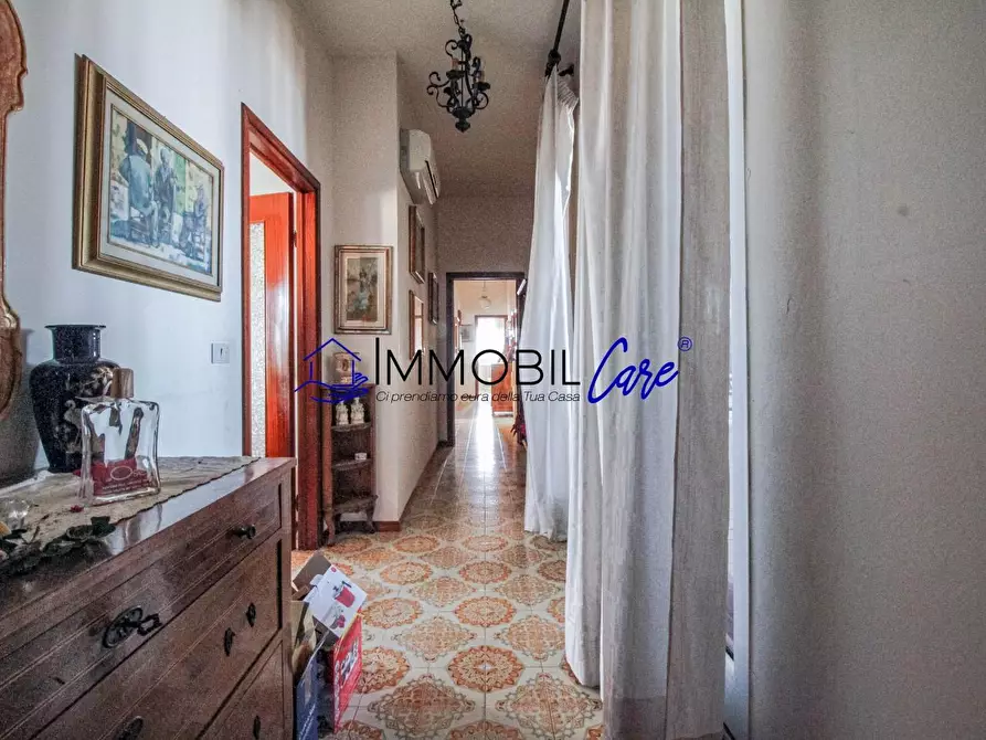 Immagine 13 di Appartamento in vendita  a Livorno