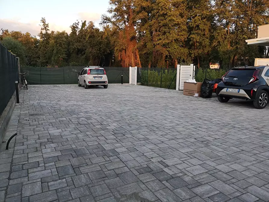 Immagine 10 di Casa quadrifamiliare in vendita  a Massa