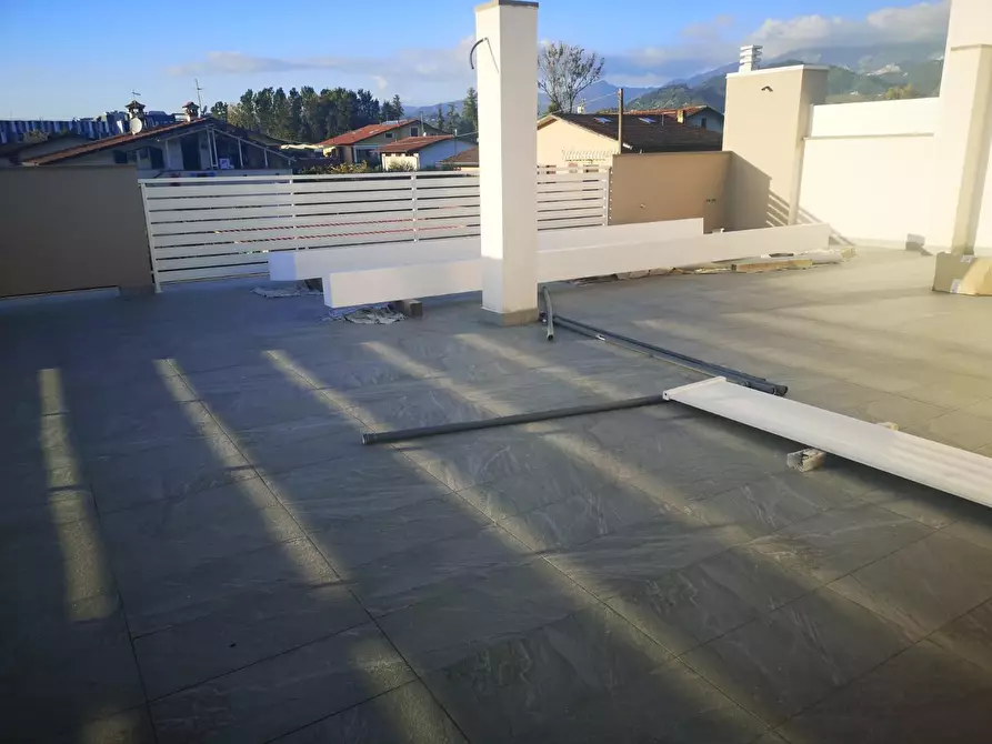 Immagine 12 di Casa quadrifamiliare in vendita  a Massa