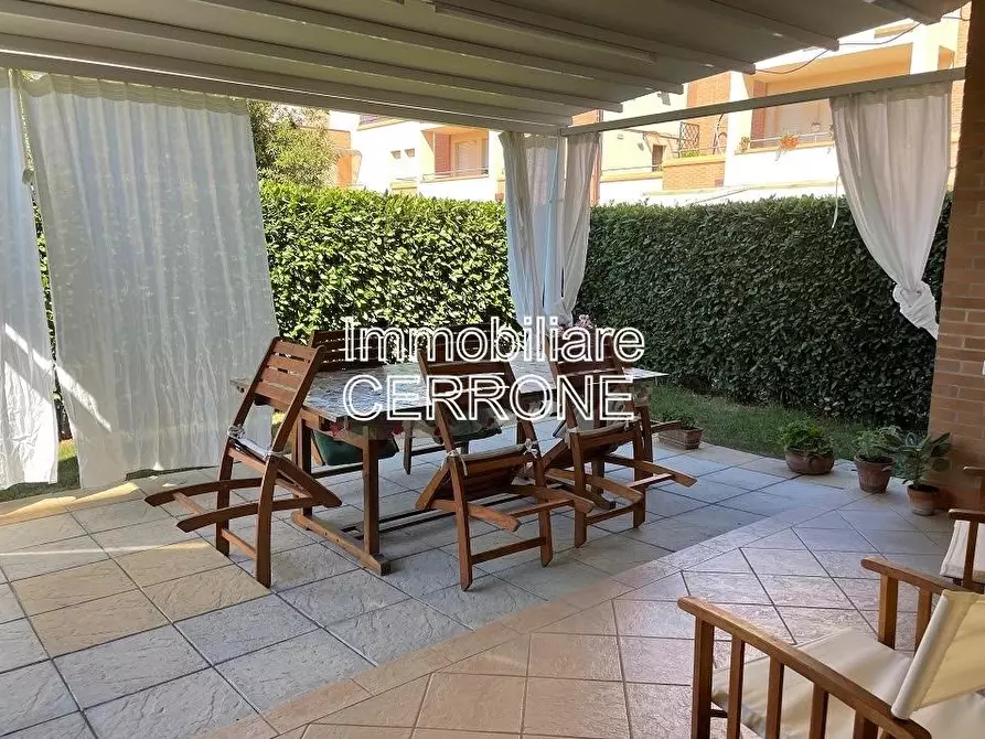 Immagine 8 di Appartamento in vendita  a Cecina