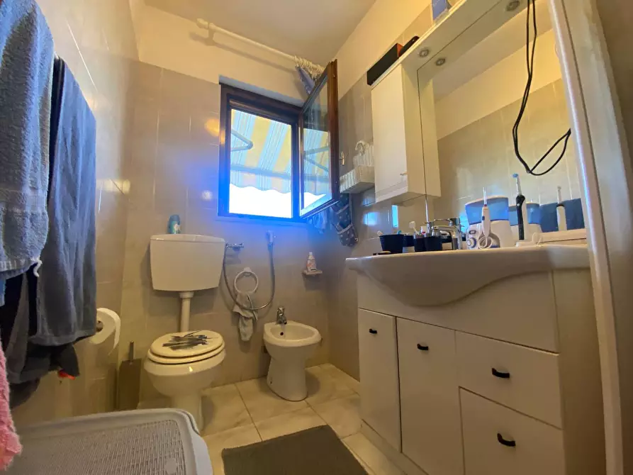 Immagine 6 di Appartamento in vendita  a Ortonovo