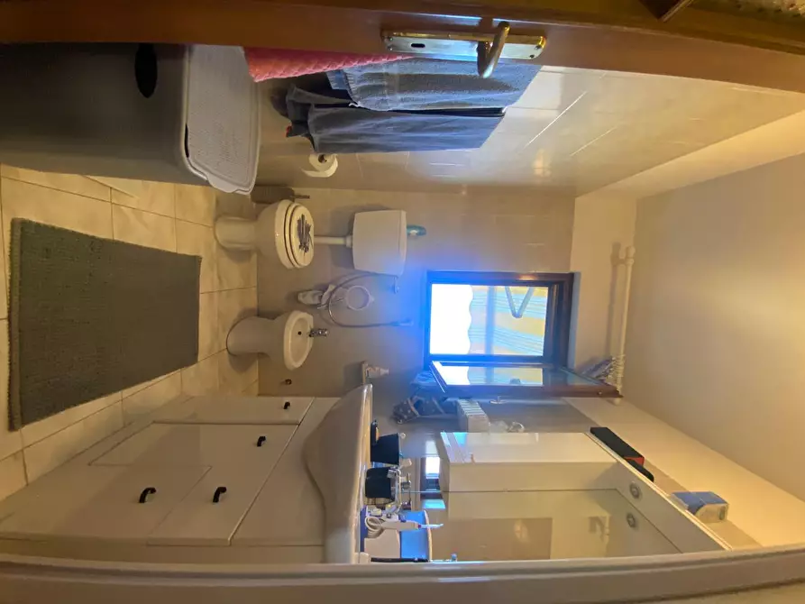 Immagine 5 di Appartamento in vendita  a Ortonovo