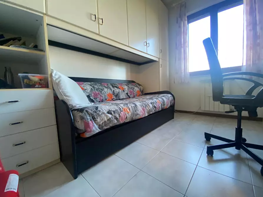 Immagine 11 di Appartamento in vendita  a Ortonovo