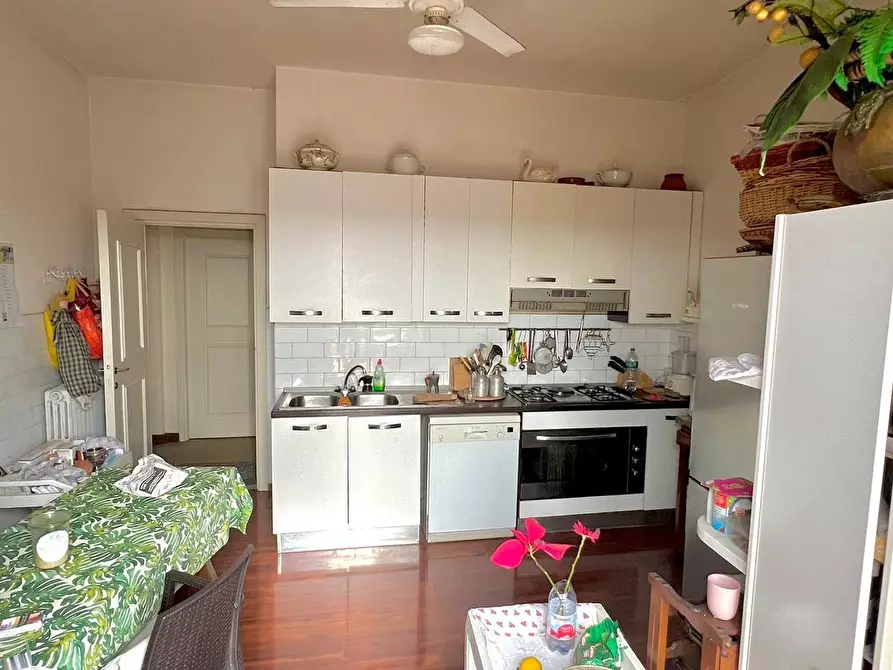 Immagine 21 di Appartamento in vendita  a Pisa