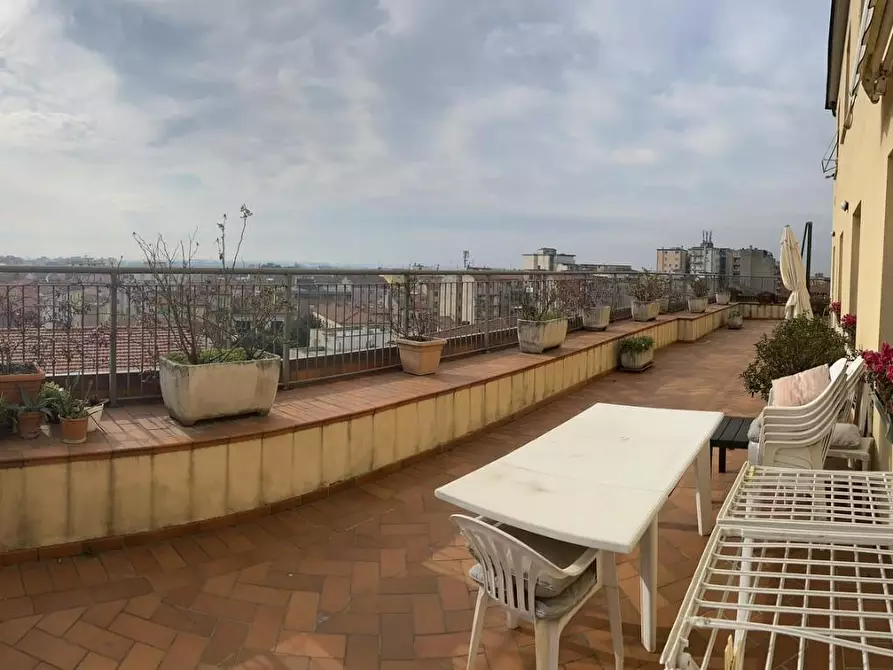 Immagine 2 di Appartamento in vendita  a Pisa