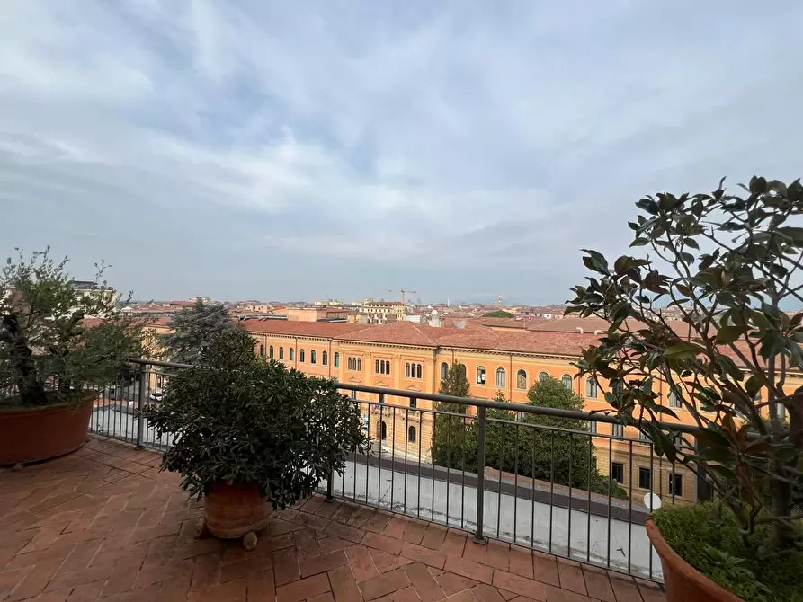 Immagine 31 di Appartamento in vendita  a Pisa