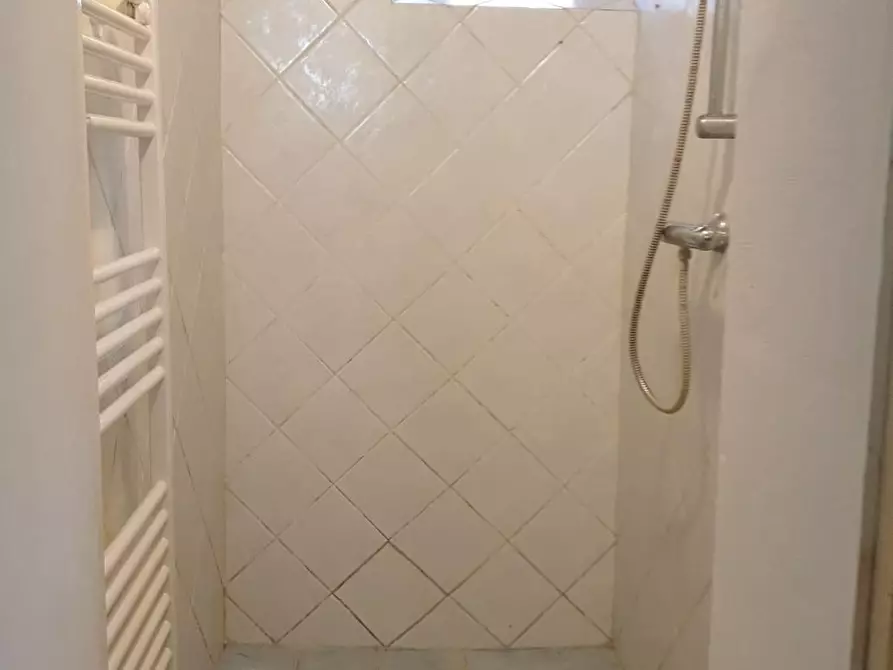 Immagine 3 di Appartamento in vendita  a Pisa