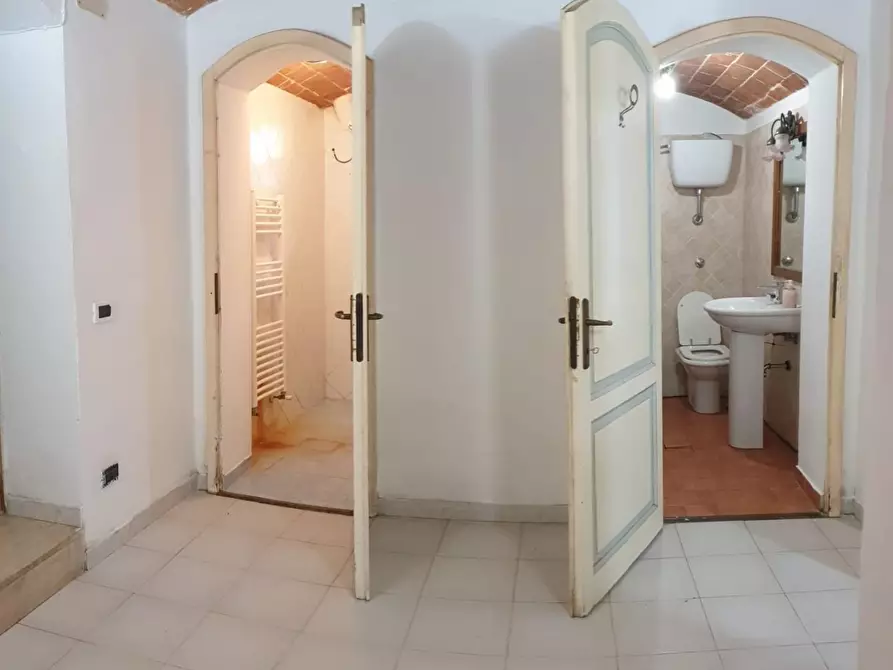 Immagine 8 di Appartamento in vendita  a Pisa