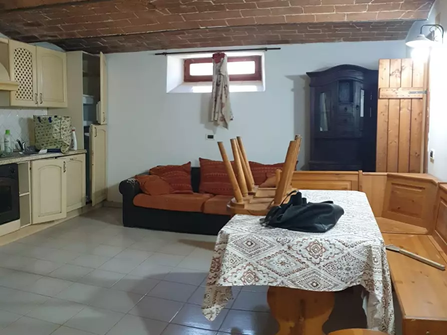 Immagine 2 di Appartamento in vendita  a Pisa