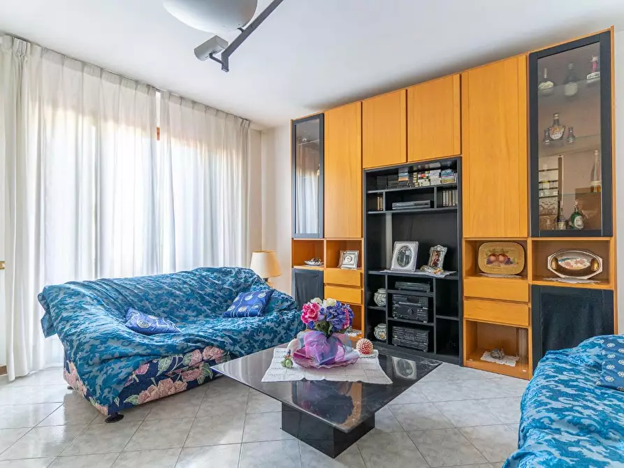 Immagine 9 di Villa in vendita  a Cerreto Guidi