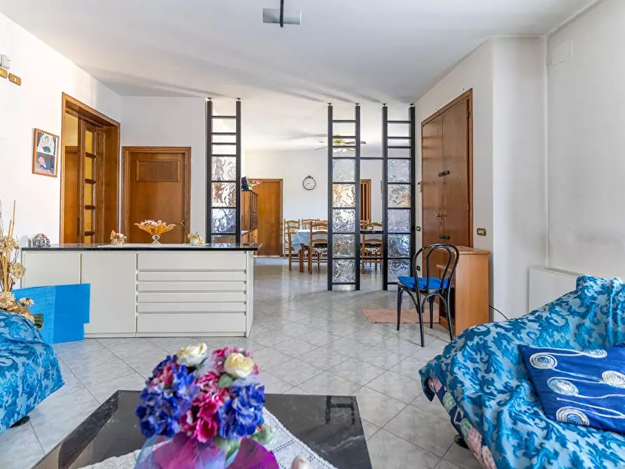 Immagine 14 di Villa in vendita  a Cerreto Guidi