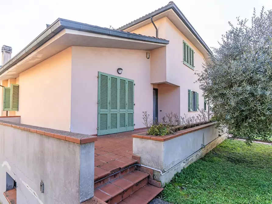 Immagine 6 di Villa in vendita  a Cerreto Guidi