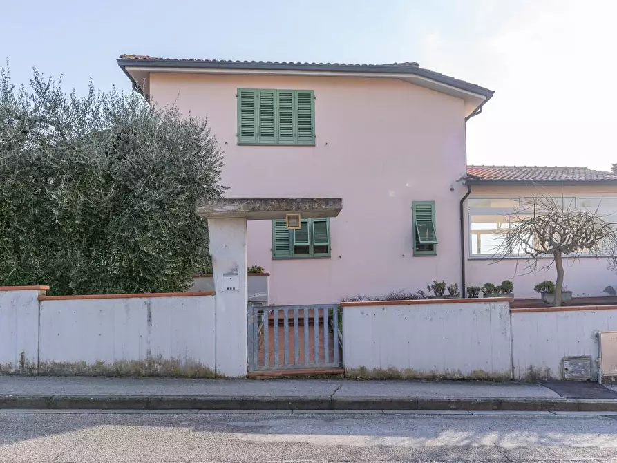 Immagine 32 di Villa in vendita  a Cerreto Guidi