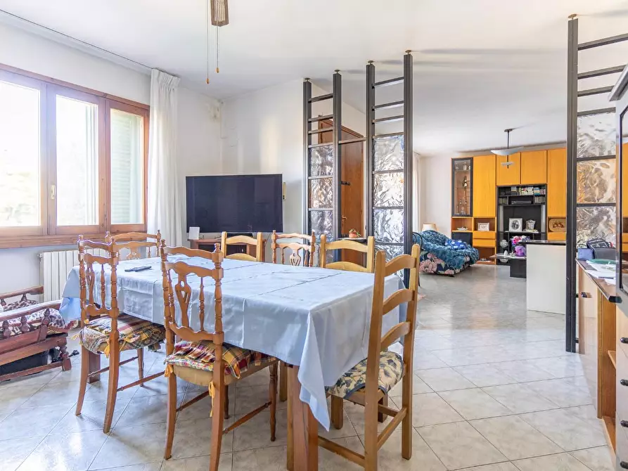 Immagine 16 di Villa in vendita  a Cerreto Guidi