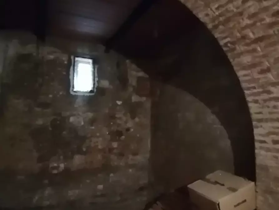 Immagine 13 di Appartamento in vendita  a Semproniano