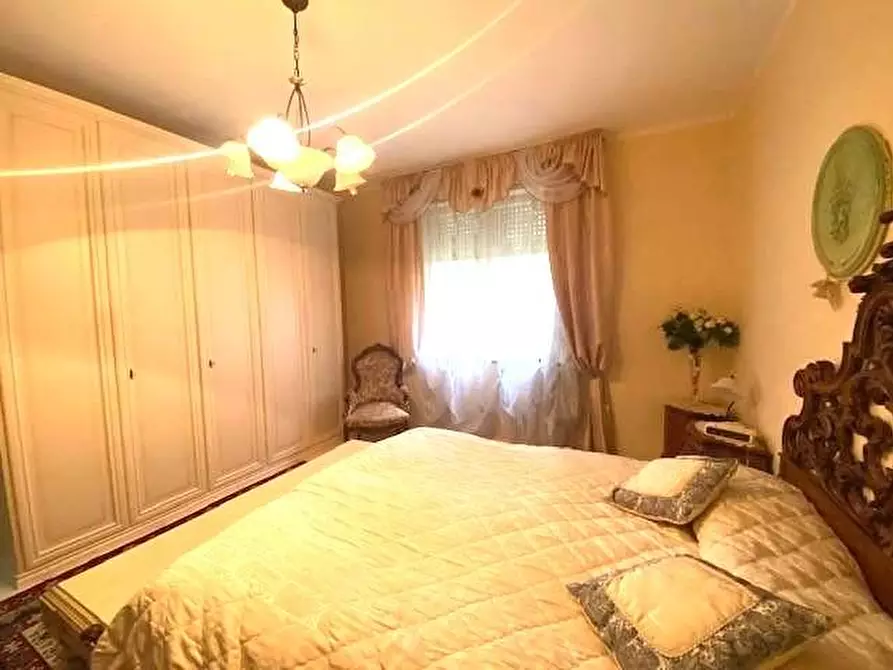 Immagine 17 di Appartamento in vendita  a Cascina