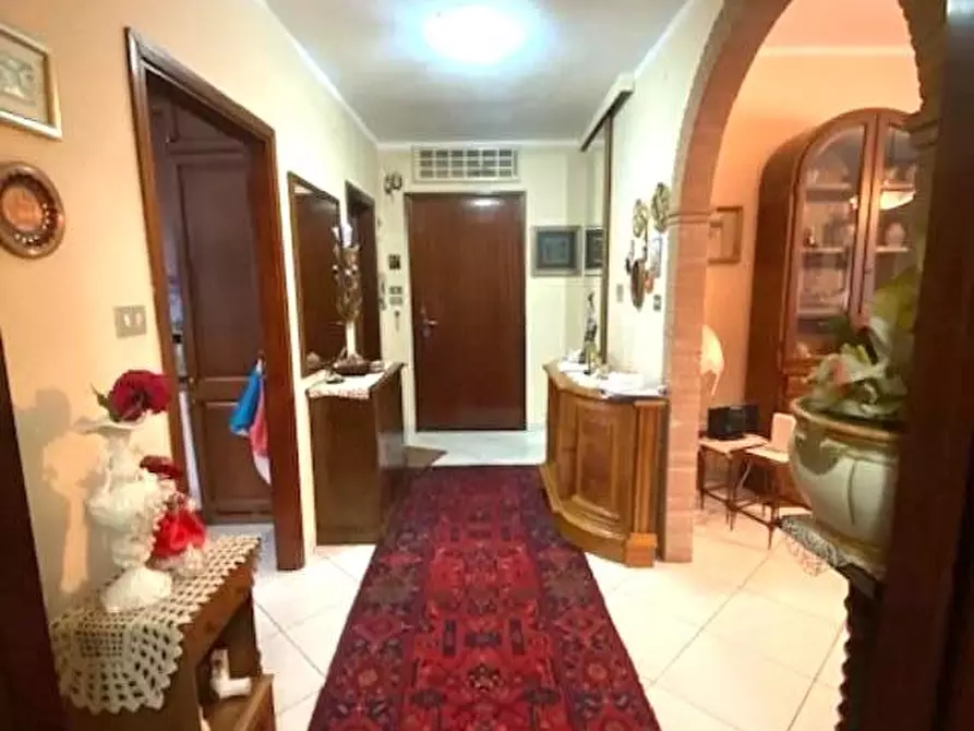 Immagine 8 di Appartamento in vendita  a Cascina