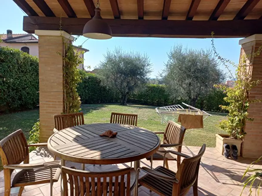 Immagine 9 di Casa indipendente in vendita  a Ortonovo