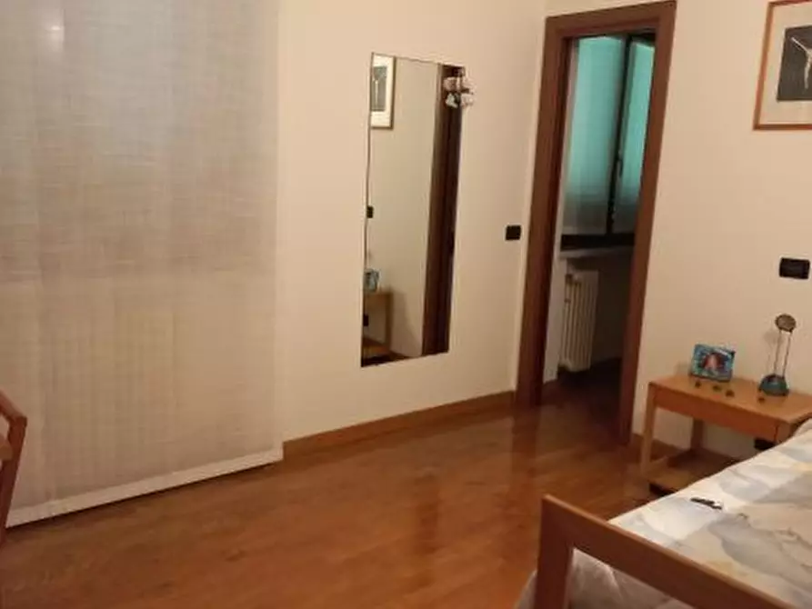 Immagine 11 di Casa indipendente in vendita  a Ortonovo