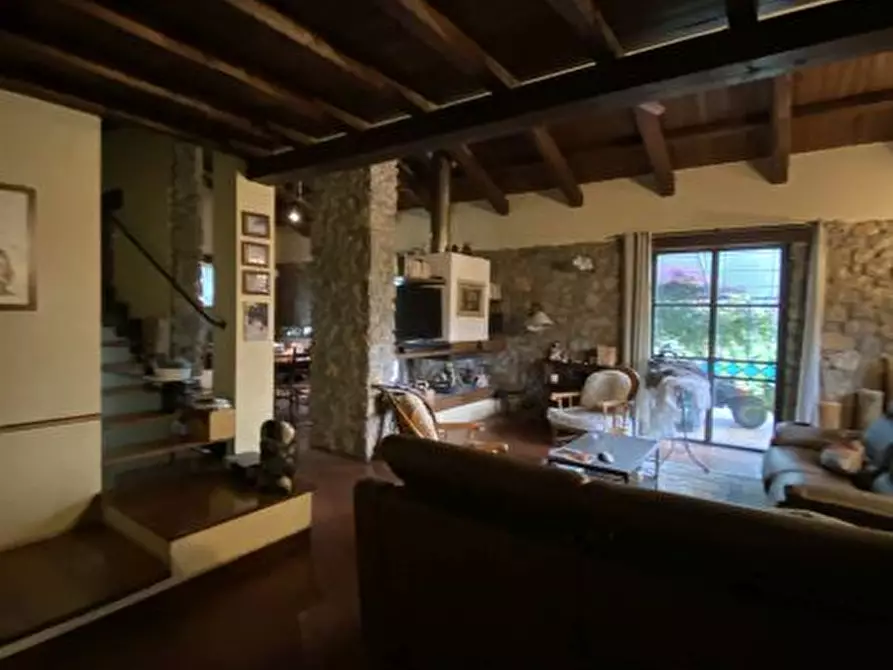 Immagine 12 di Casa indipendente in vendita  a Sarzana