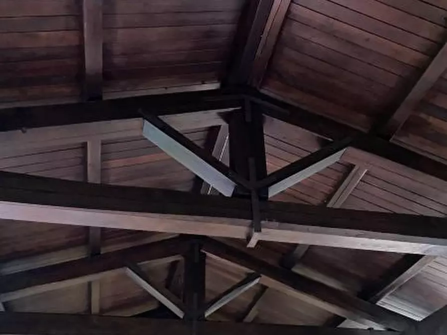 Immagine 7 di Casa indipendente in vendita  a Sarzana