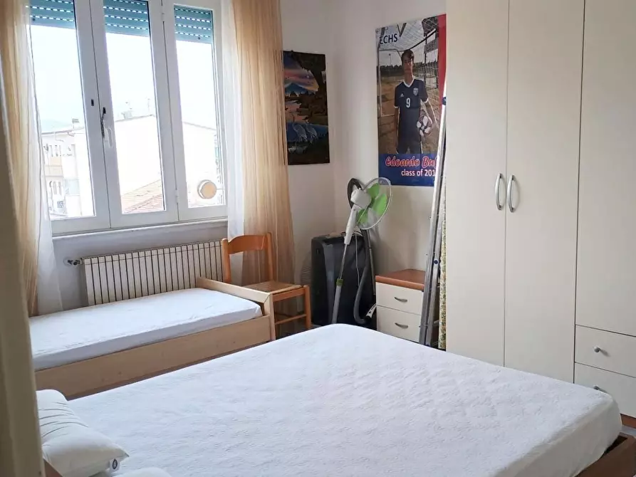 Immagine 21 di Appartamento in vendita  a Viareggio