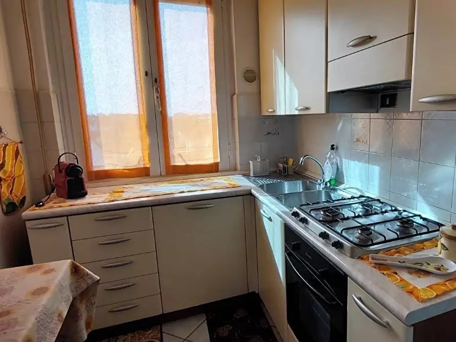 Immagine 14 di Appartamento in vendita  a Viareggio