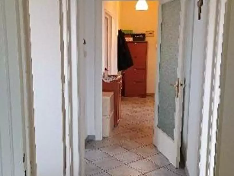 Immagine 23 di Appartamento in vendita  a Viareggio