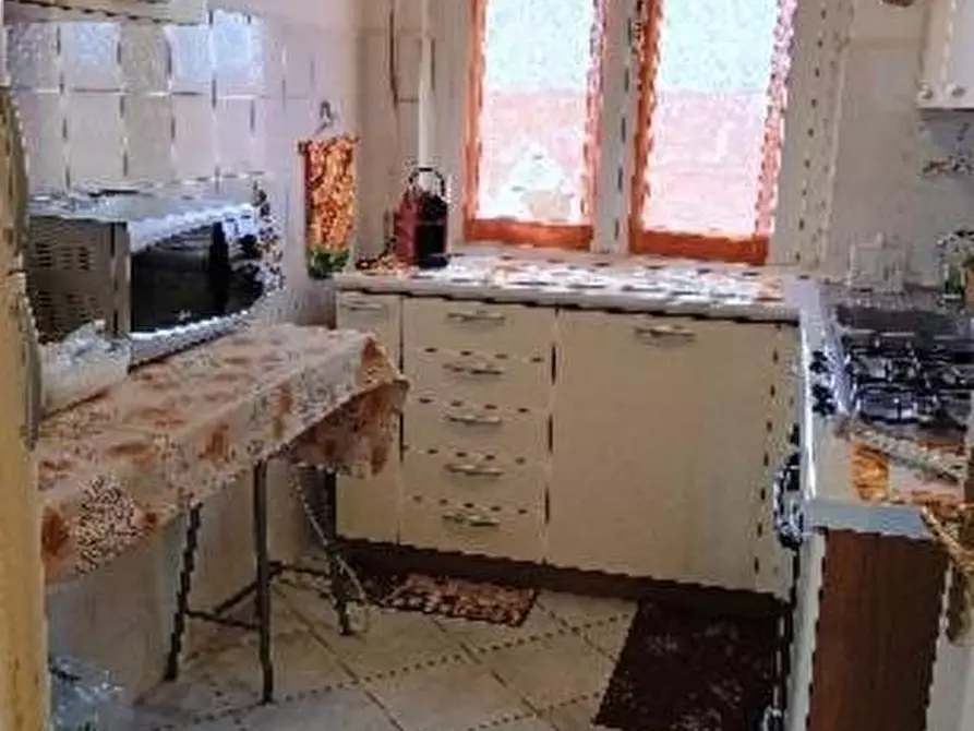 Immagine 5 di Appartamento in vendita  a Viareggio