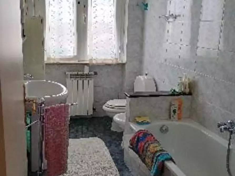 Immagine 9 di Appartamento in vendita  a Viareggio