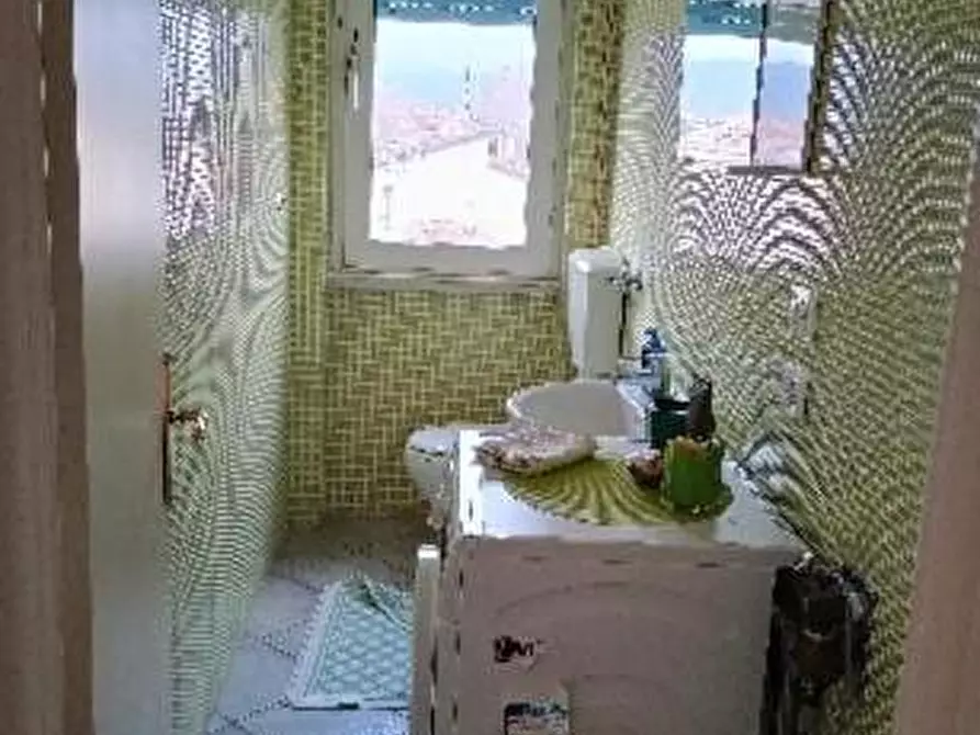 Immagine 7 di Appartamento in vendita  a Viareggio