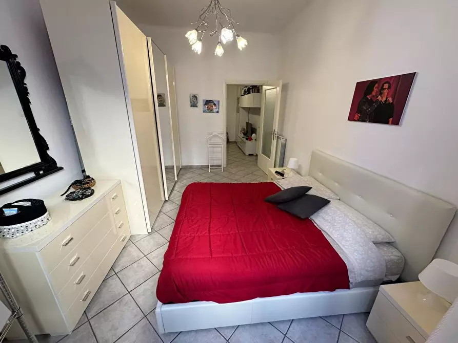 Immagine 5 di Appartamento in vendita  a Massa