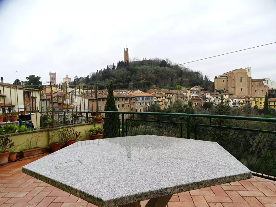 Immagine 35 di Appartamento in affitto  a San Miniato