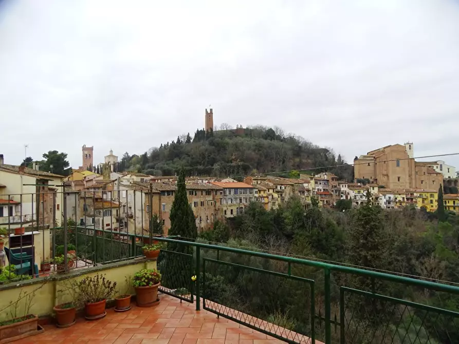 Immagine 37 di Appartamento in affitto  a San Miniato