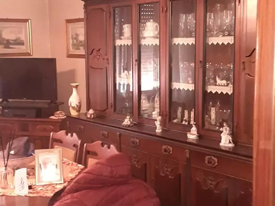 Immagine 5 di Appartamento in vendita  a Carrara