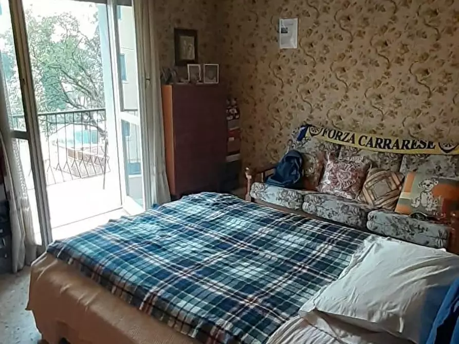 Immagine 12 di Appartamento in vendita  a Carrara