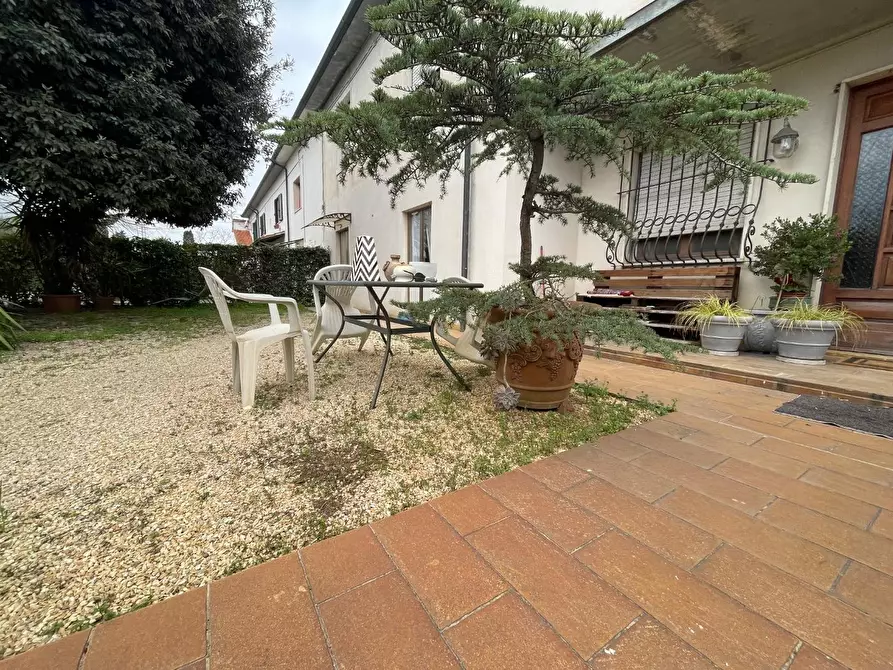 Immagine 7 di Porzione di casa in vendita  a Crespina Lorenzana