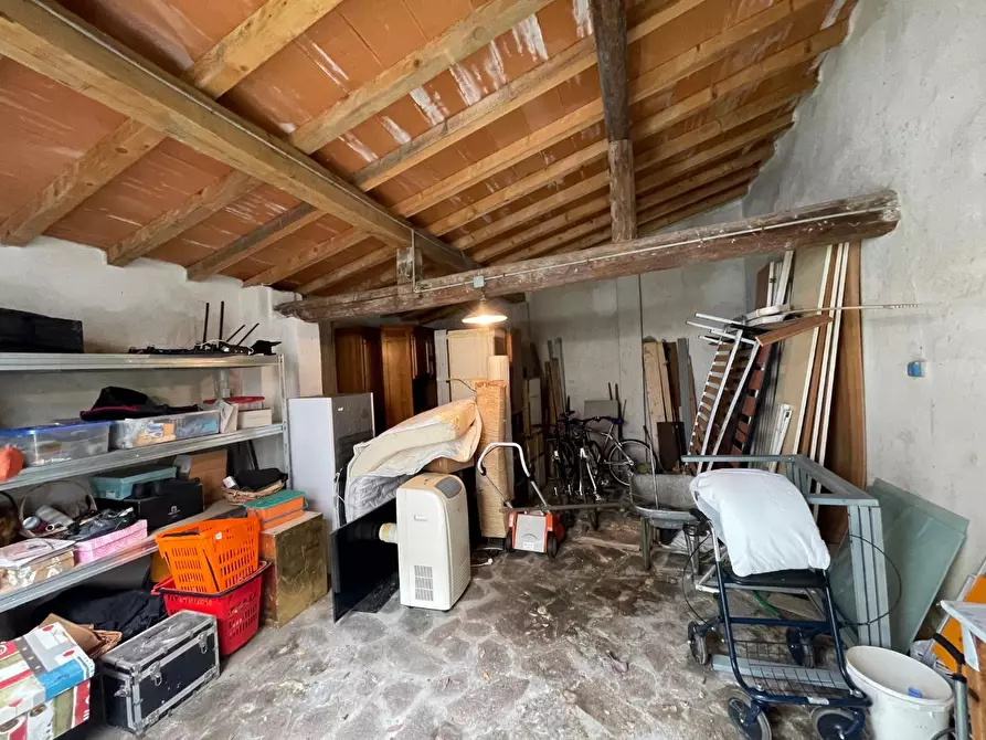 Immagine 16 di Porzione di casa in vendita  a Crespina Lorenzana