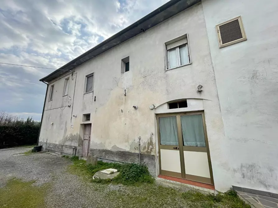 Immagine 10 di Porzione di casa in vendita  a Crespina Lorenzana