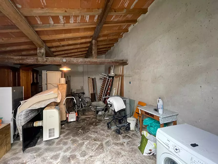 Immagine 15 di Porzione di casa in vendita  a Crespina Lorenzana