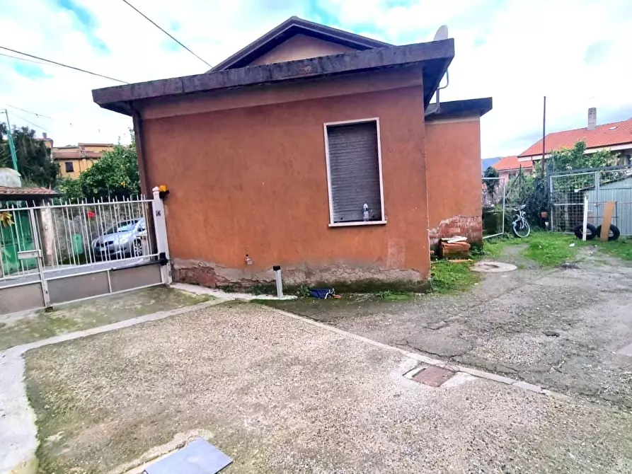 Immagine 5 di Casa indipendente in vendita  a Carrara