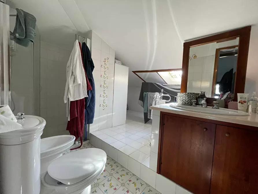 Immagine 12 di Appartamento in vendita  a Siena