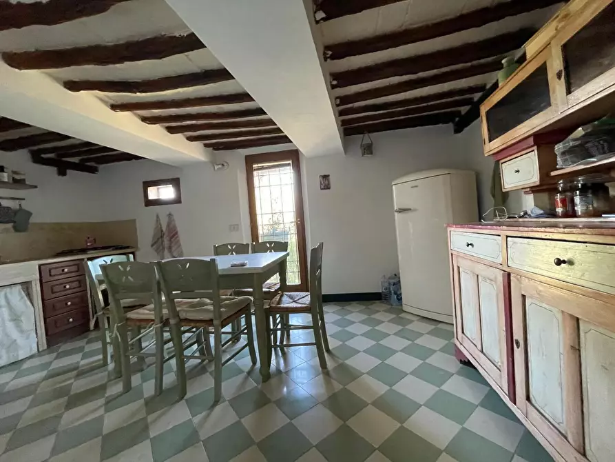 Immagine 3 di Appartamento in vendita  a Siena