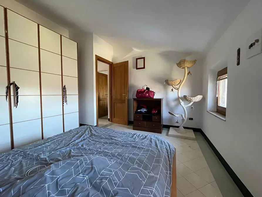 Immagine 10 di Appartamento in vendita  a Siena