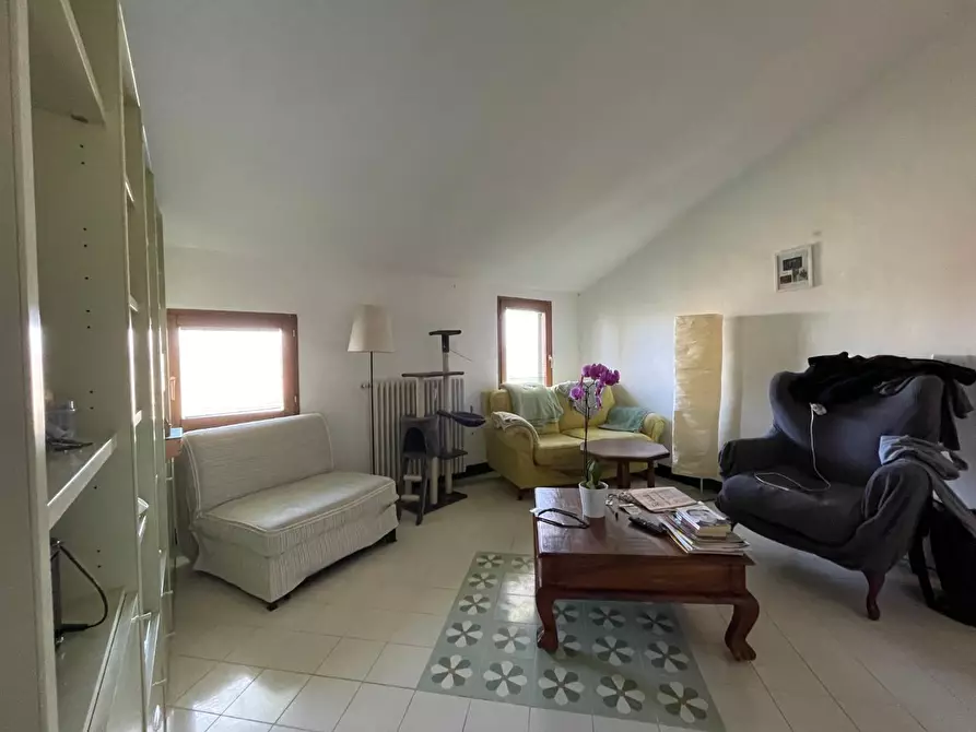 Immagine 5 di Appartamento in vendita  a Siena