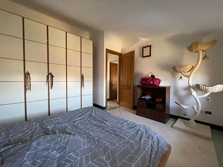 Immagine 11 di Appartamento in vendita  a Siena