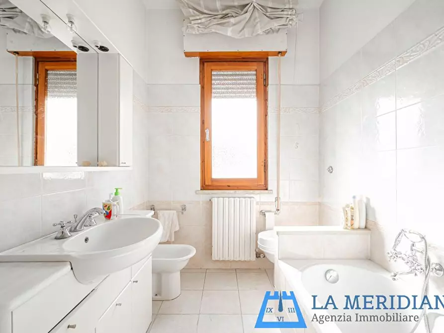 Immagine 38 di Casa indipendente in vendita  a Larciano