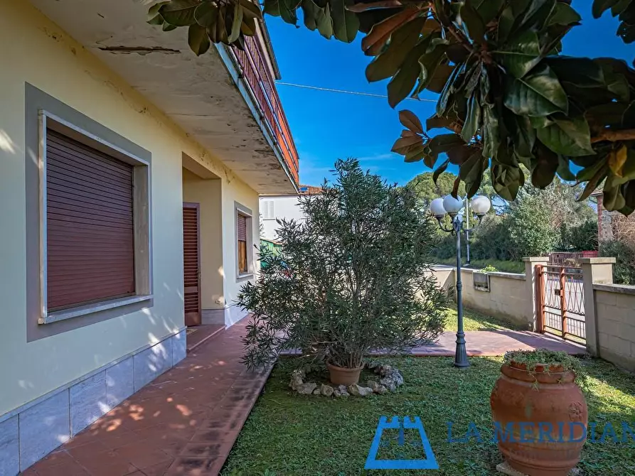 Immagine 53 di Casa indipendente in vendita  a Larciano