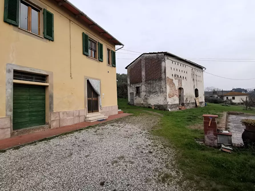 Immagine 6 di Casa colonica in vendita  a Cerreto Guidi