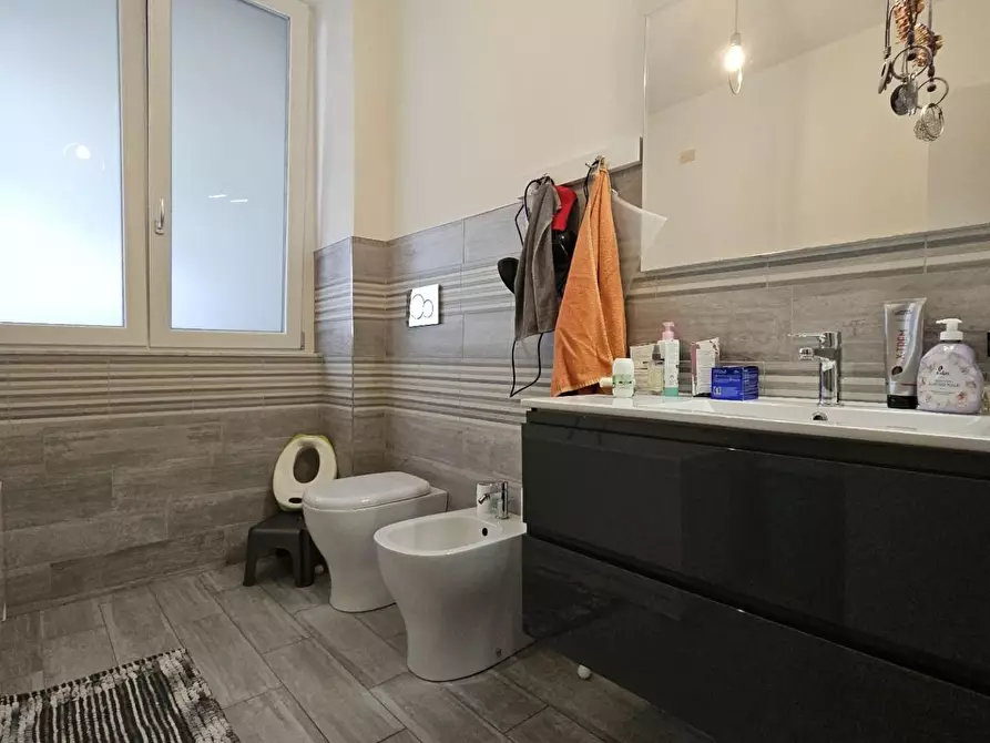 Immagine 21 di Appartamento in vendita  a Carrara